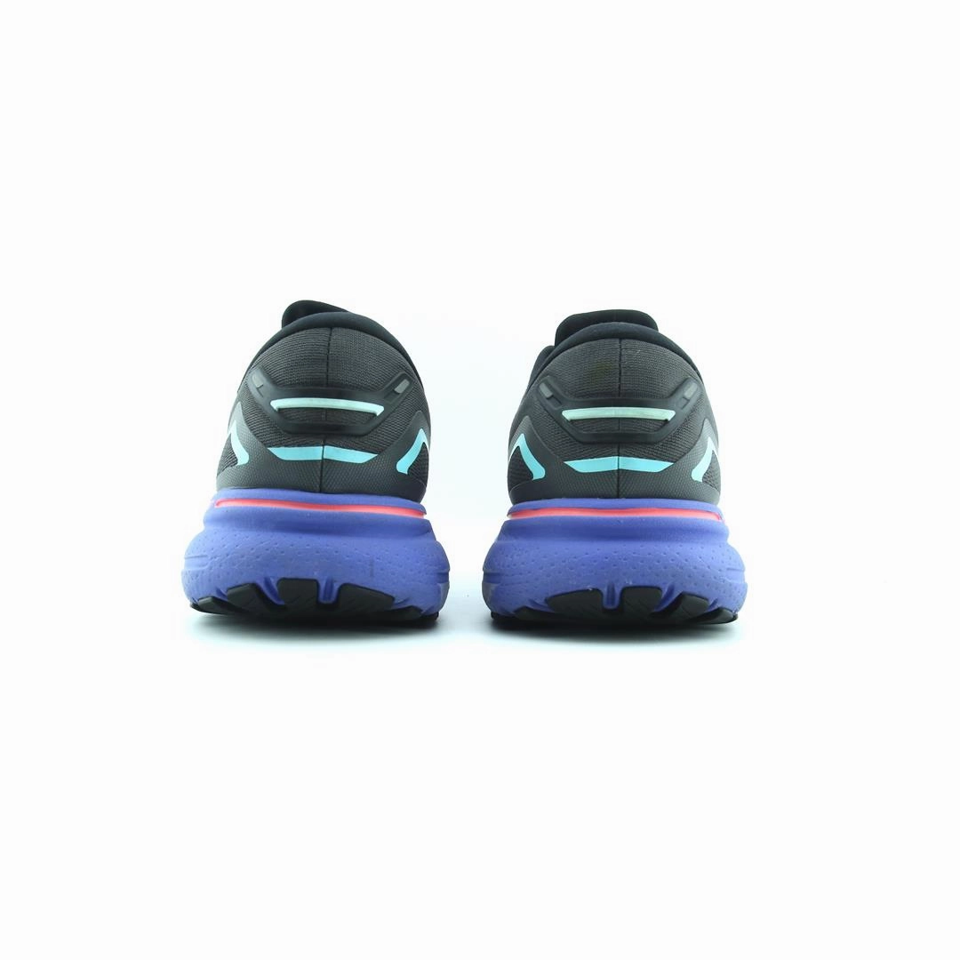BROOKS GHOST 15 Brooks trainer design images