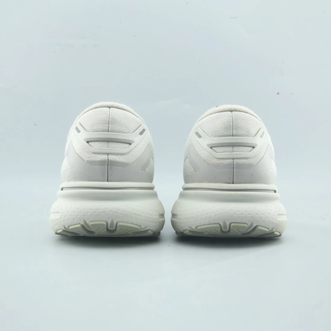BROOKS GHOST 15 lightweight running shoe photos