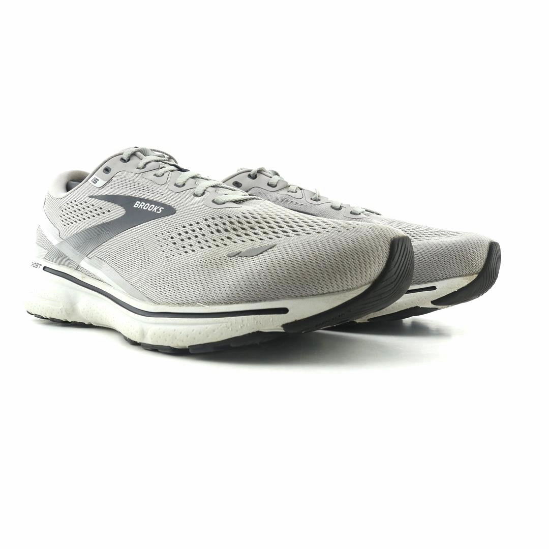 BROOKS GHOST 15 lightweight running shoe photos