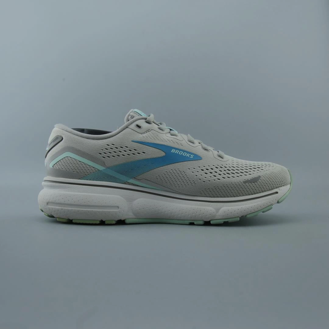BROOKS GHOST 15 performance running shoe visuals
