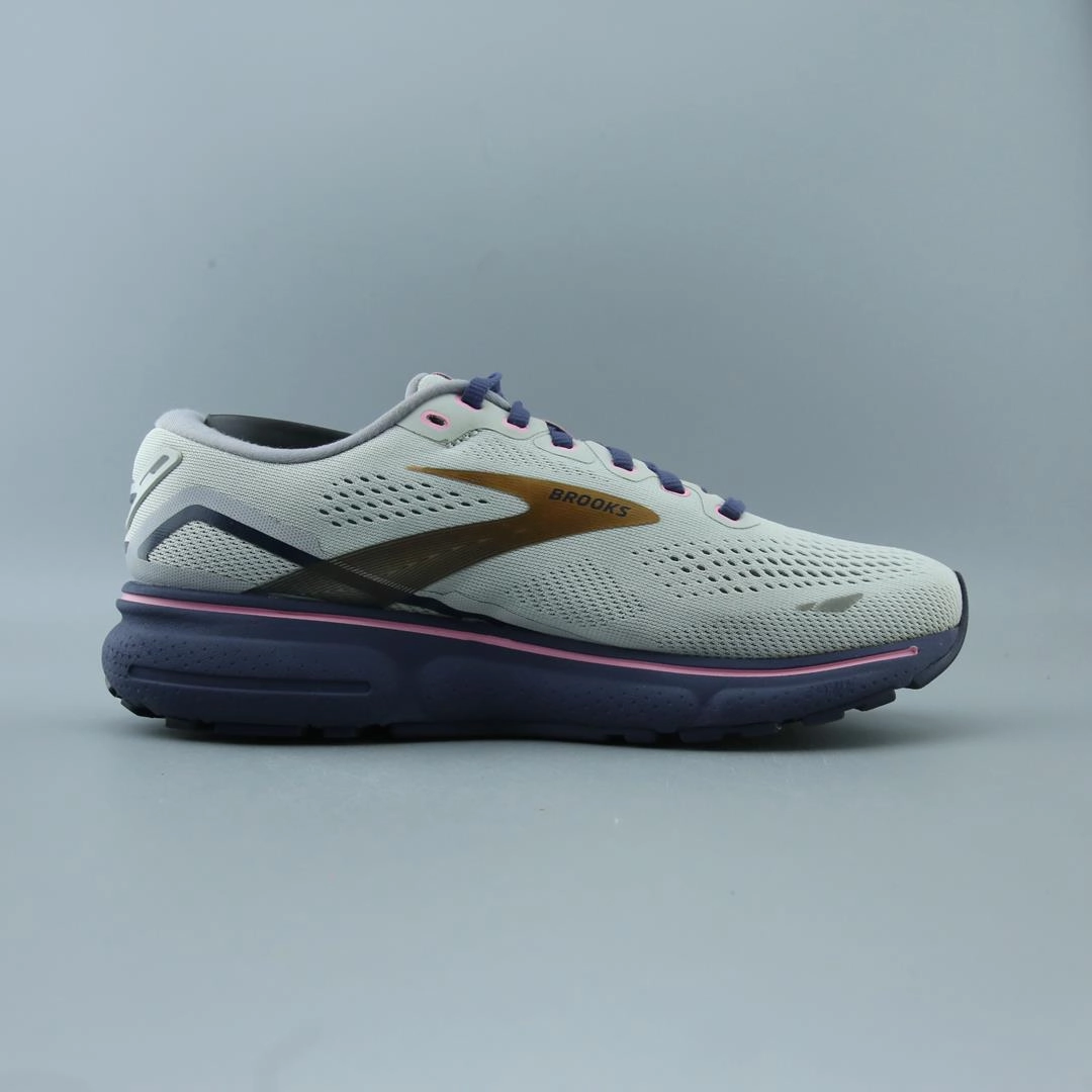 BROOKS GHOST 15 performance running shoe visuals