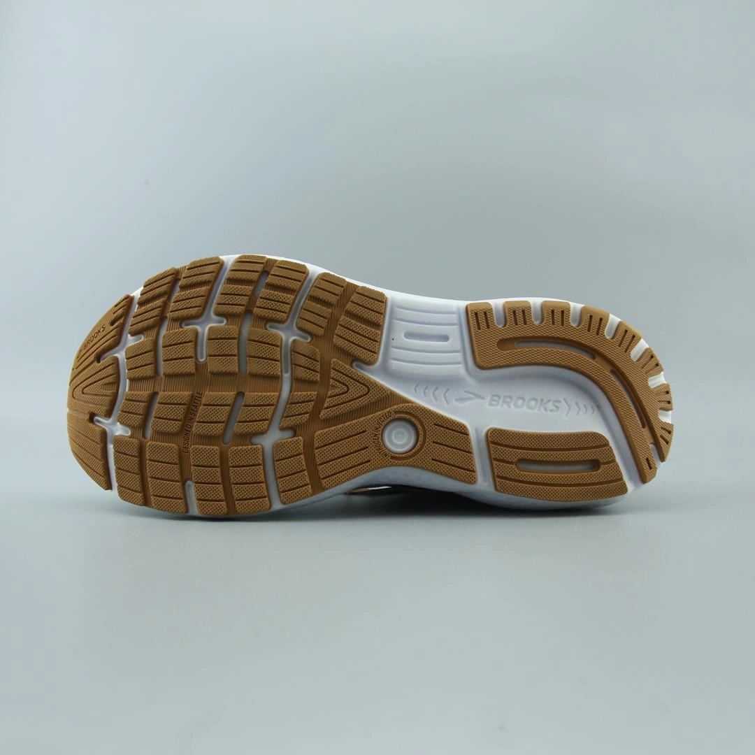 BROOKS GHOST 16 performance running shoe visuals