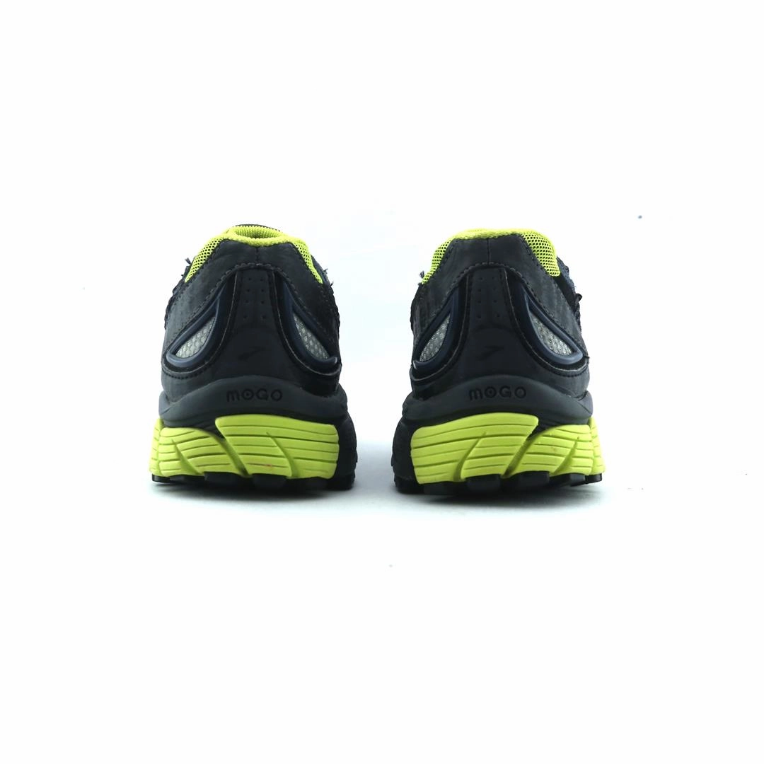 BROOKS GHOST 5 GORE TEX performance running shoe visuals