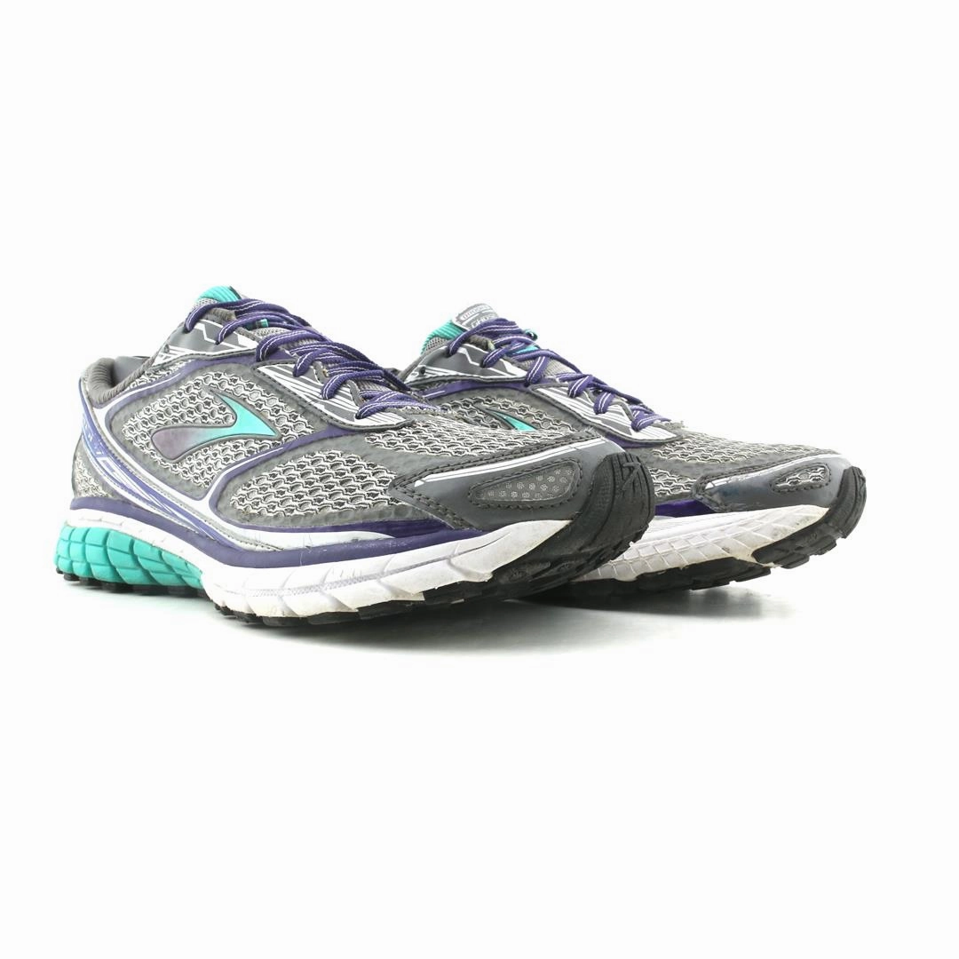 BROOKS GHOST 7 Brooks running shoe close-ups