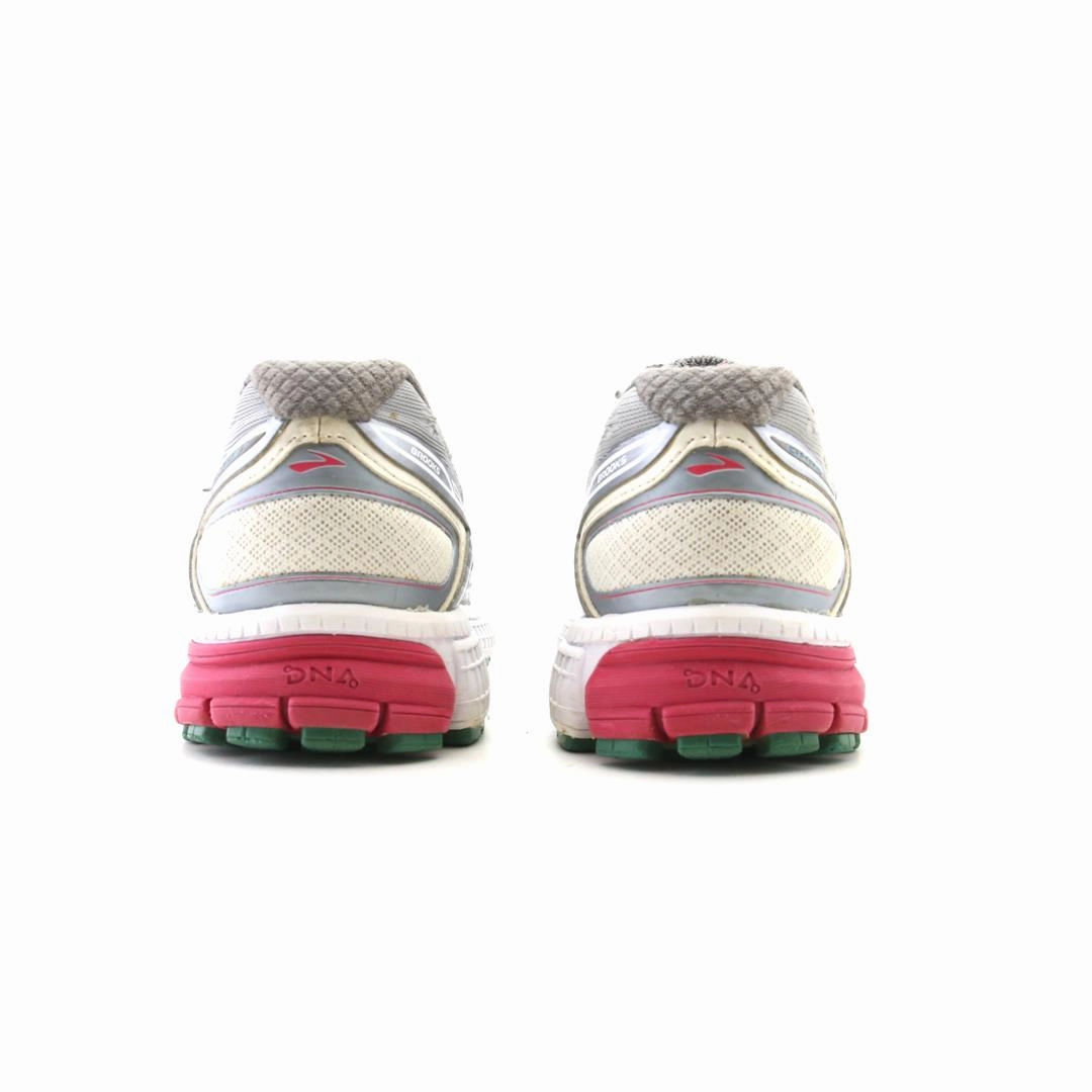 BROOKS GHOST 8 Brooks running footwear shots