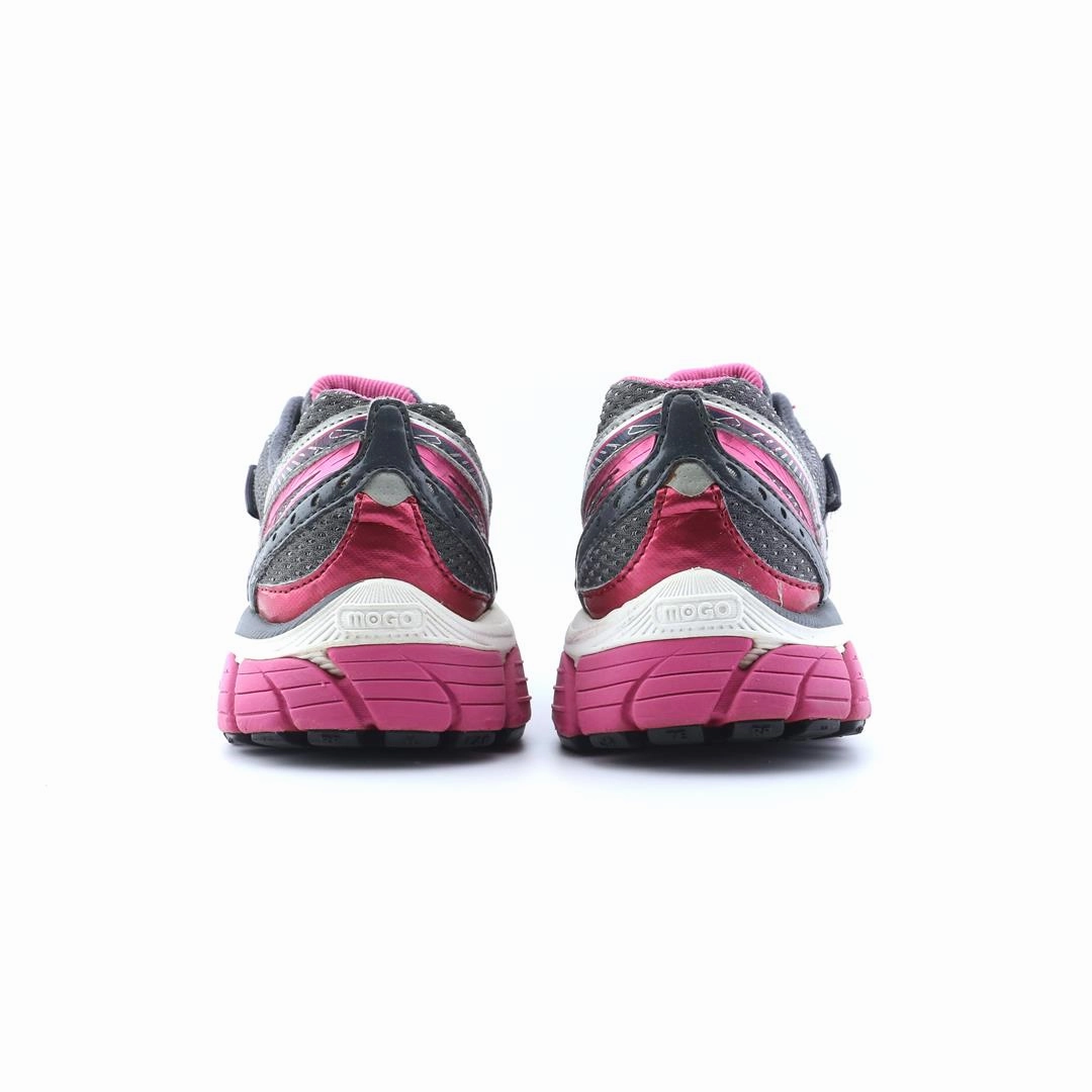BROOKS GLYCERIN 10 performance running shoe visuals