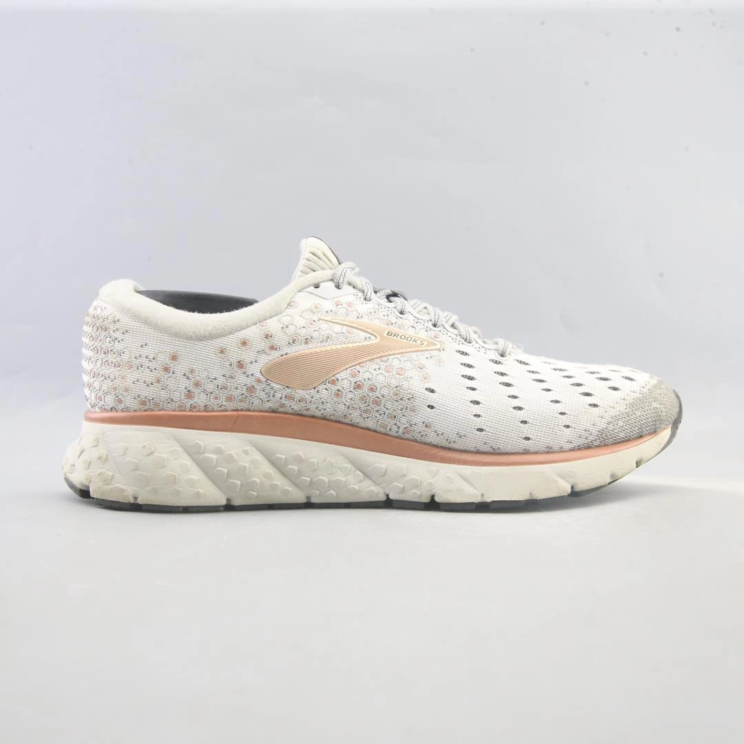 BROOKS GLYCERIN 17 Brooks running footwear shots