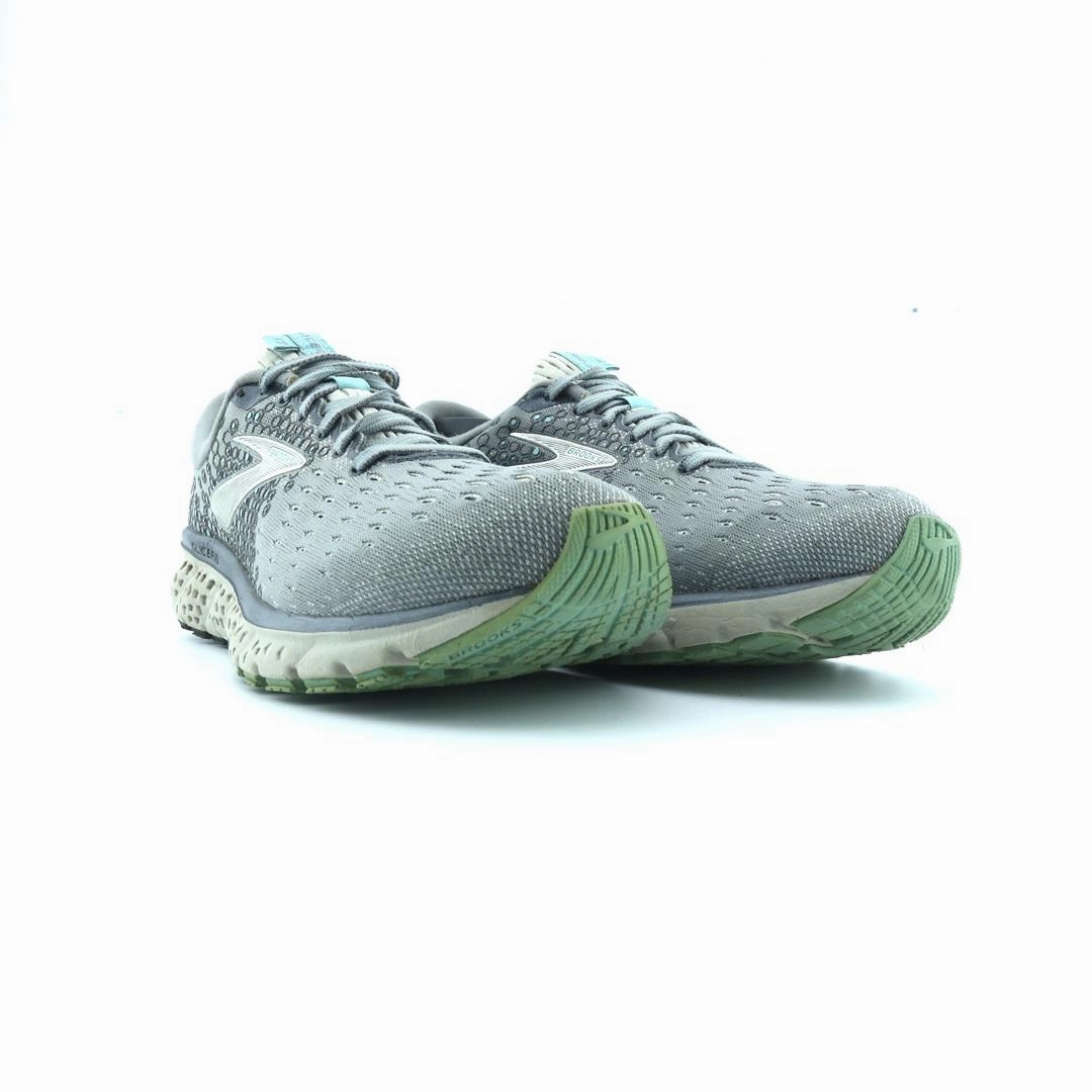 BROOKS GLYCERIN 17 performance running shoe visuals