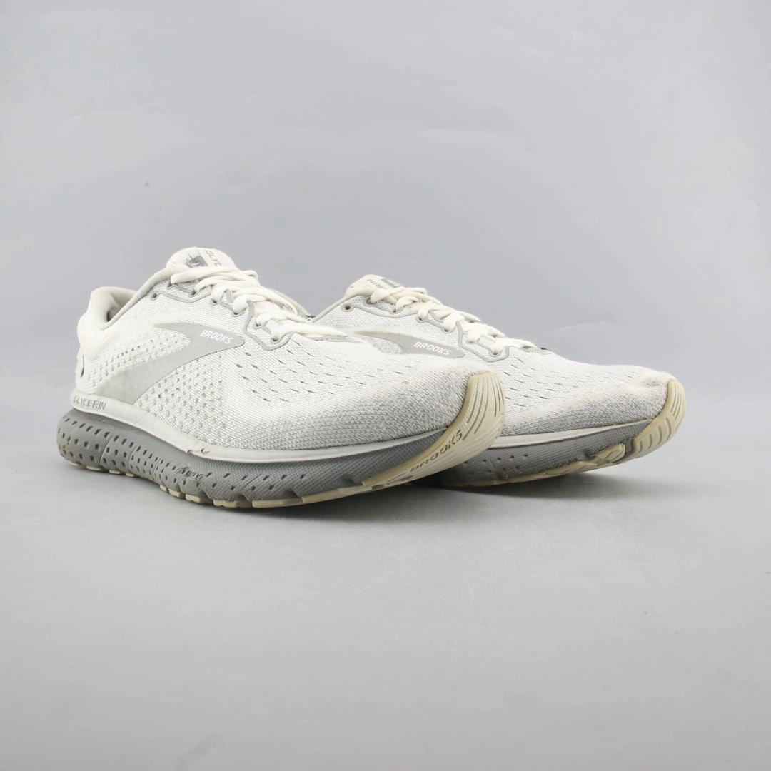 BROOKS GLYCERIN 18 Brooks running shoe close-ups