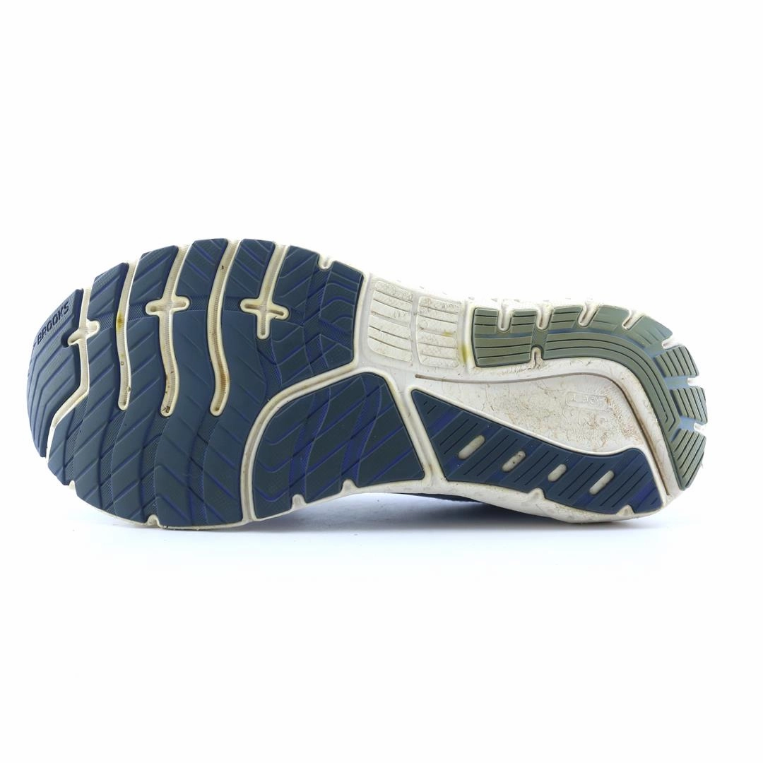 BROOKS GLYCERIN 18 performance running shoe visuals