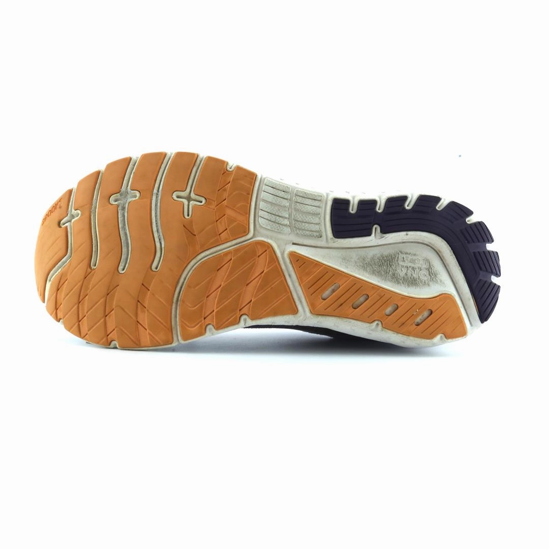 BROOKS GLYCERIN 18 performance running shoe visuals