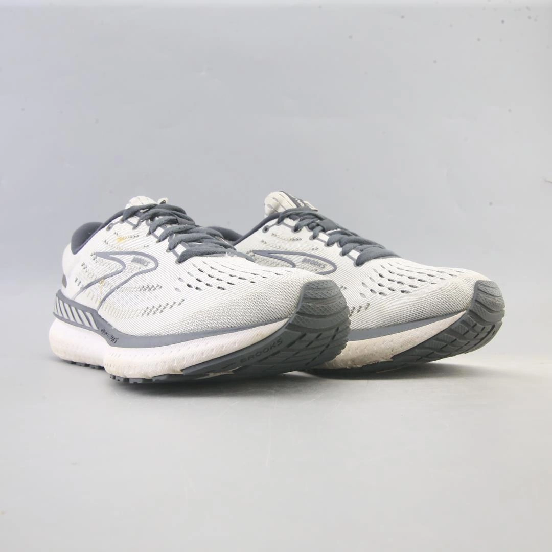 BROOKS GLYCERIN 19 Brooks running footwear shots