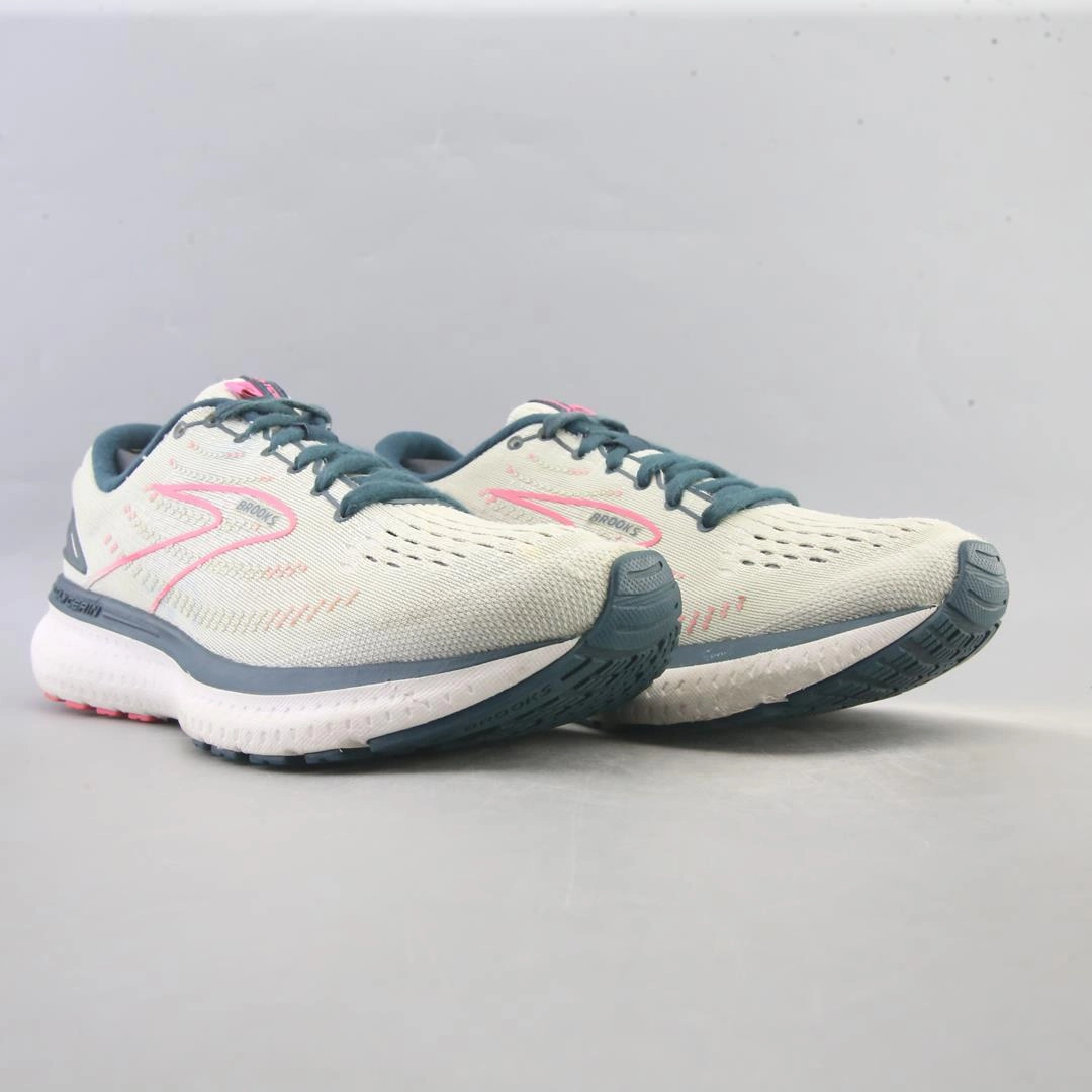 BROOKS GLYCERIN 19 Brooks running footwear shots