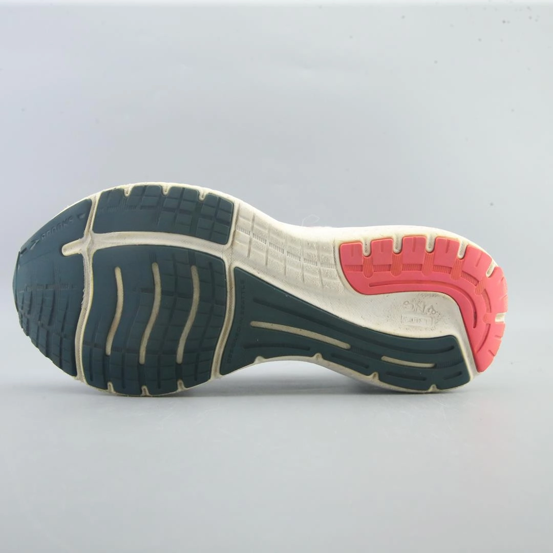 BROOKS GLYCERIN 19 Brooks running shoe close-ups