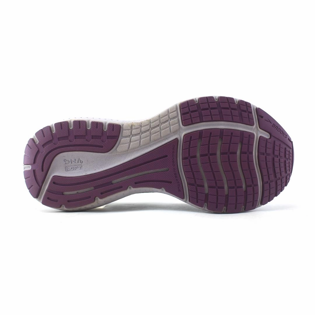 BROOKS GLYCERIN 19 Brooks running shoe close-ups