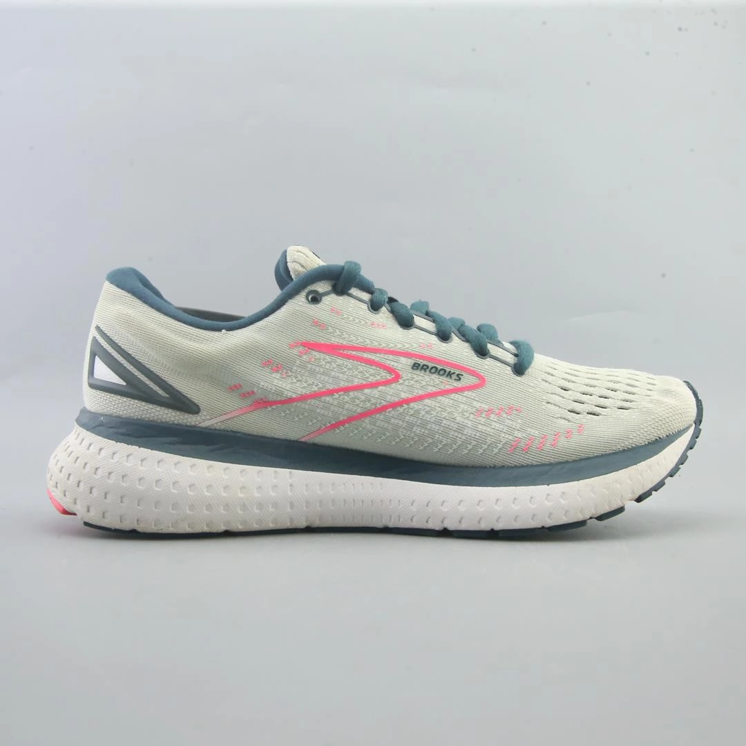 BROOKS GLYCERIN 19 Brooks running shoe close-ups