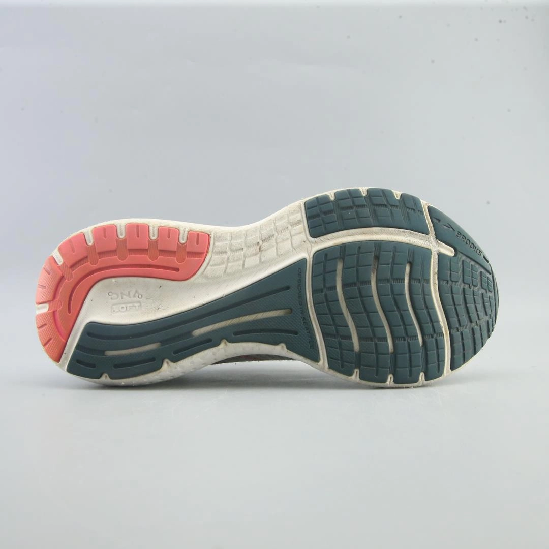 BROOKS GLYCERIN 19 Brooks running shoe close-ups