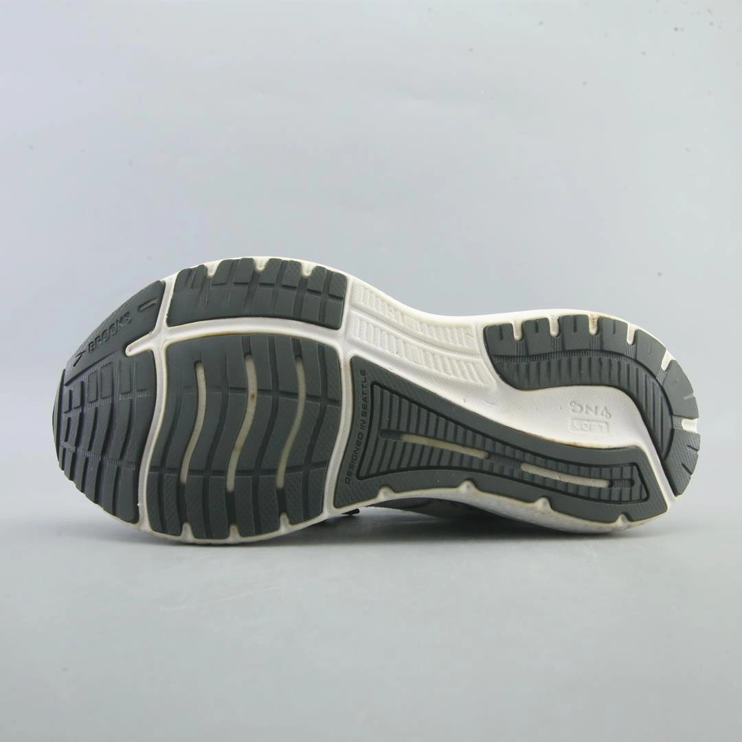 BROOKS GLYCERIN 19 Brooks running shoe close-ups