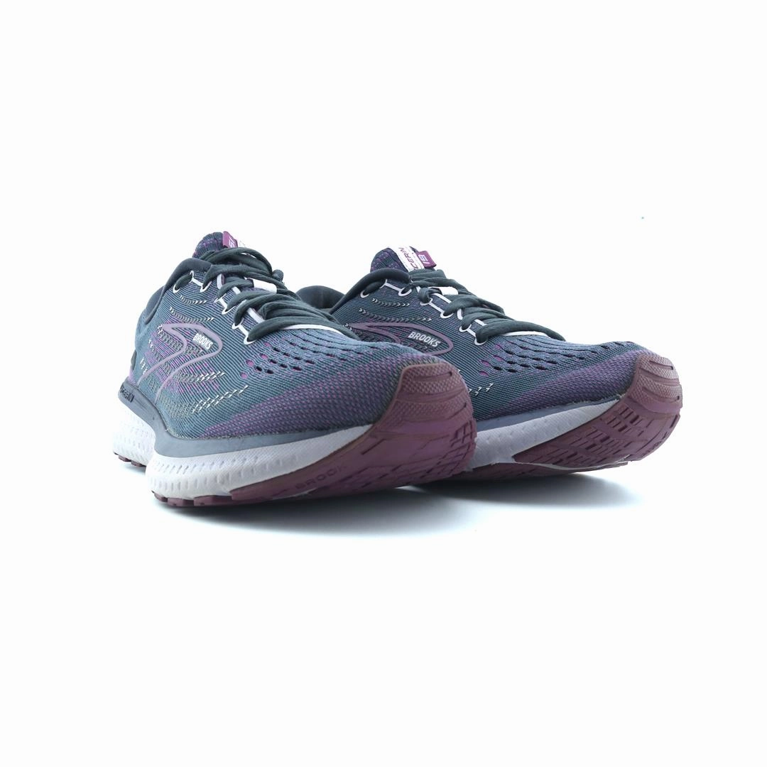 BROOKS GLYCERIN 19 performance running shoe visuals
