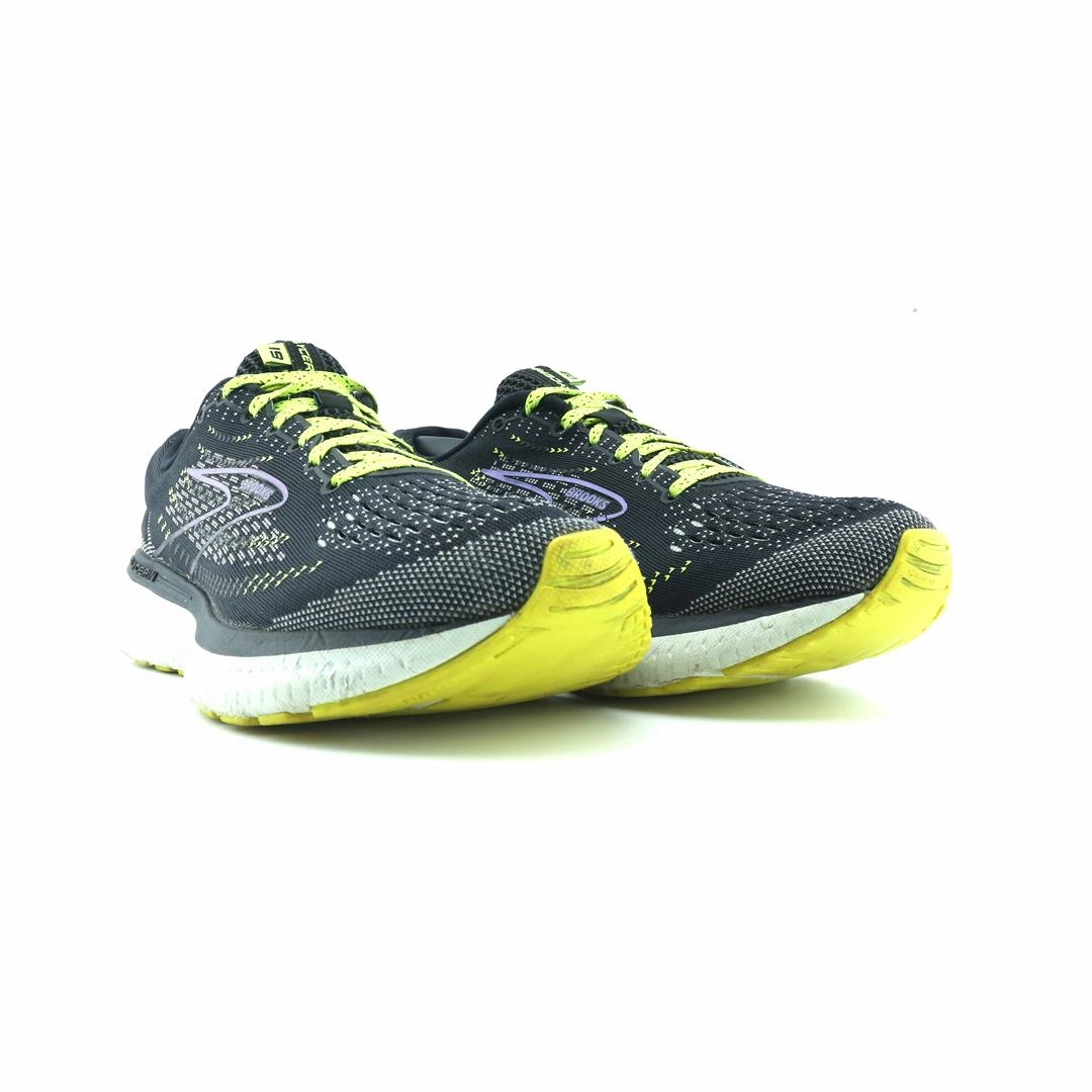 BROOKS GLYCERIN 19 performance running shoe visuals