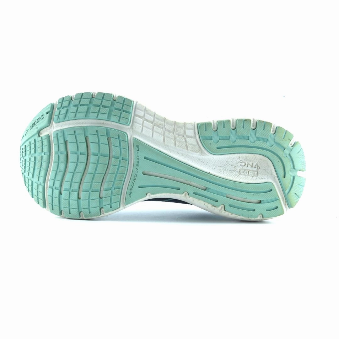 BROOKS GLYCERIN 19 performance running shoe visuals
