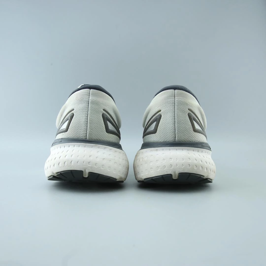 BROOKS GLYCERIN 19 performance running shoe visuals