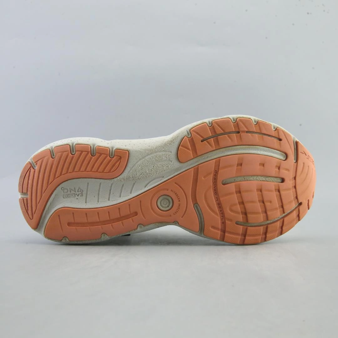 BROOKS GLYCERIN 20 Brooks running shoe close-ups