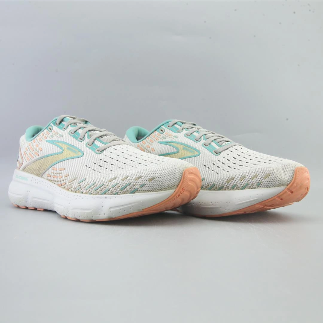 BROOKS GLYCERIN 20 Brooks running shoe close-ups