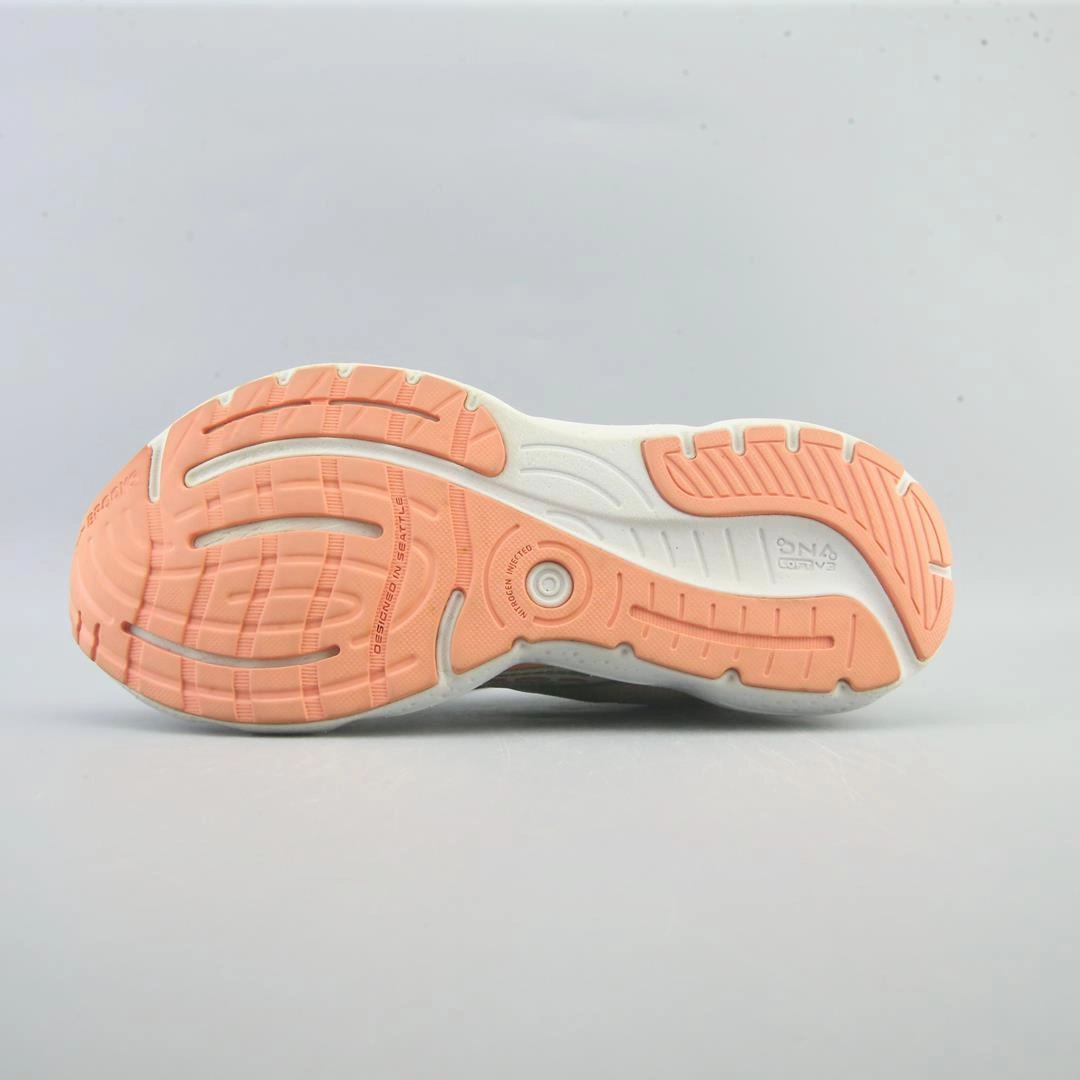 BROOKS GLYCERIN 20 Brooks running shoe close-ups