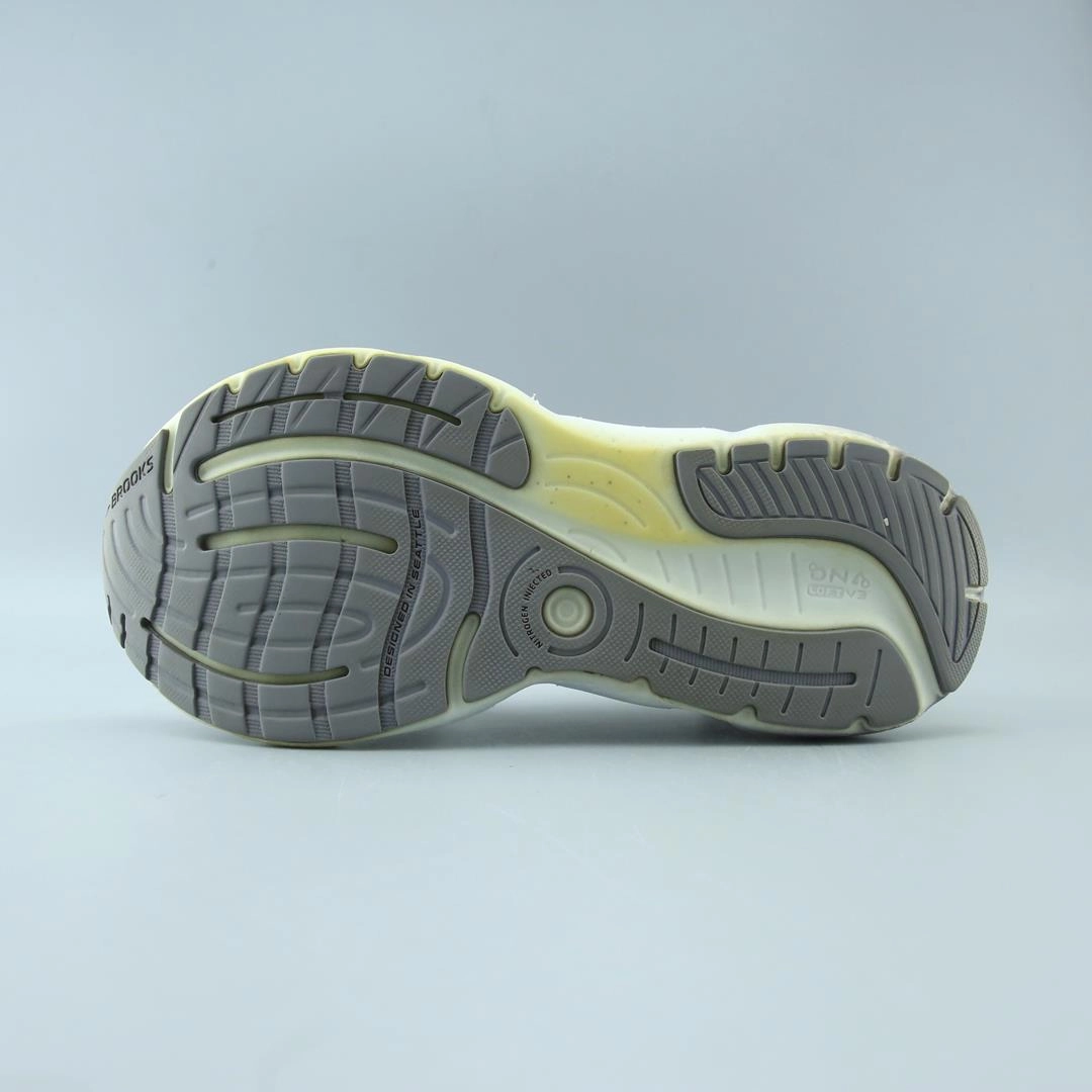 BROOKS GLYCERIN 20 performance running shoe visuals