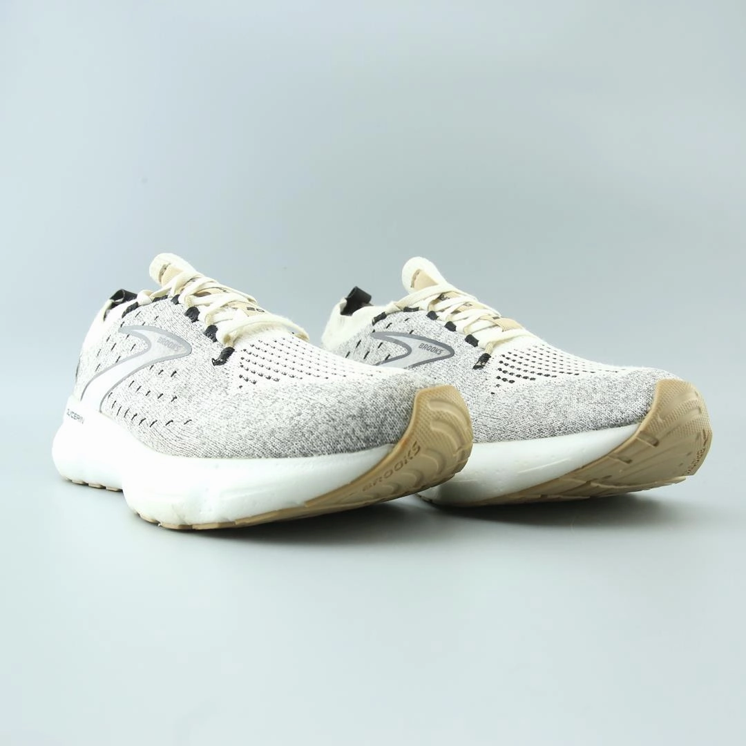 BROOKS GLYCERIN 20 STEALTHFIT performance running shoe visuals
