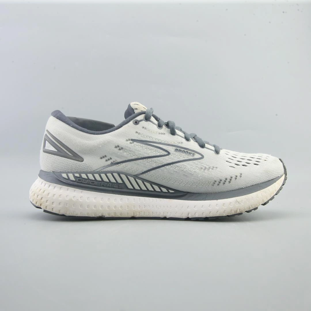 BROOKS GLYCERIN GTS 19 Brooks running shoe close-ups