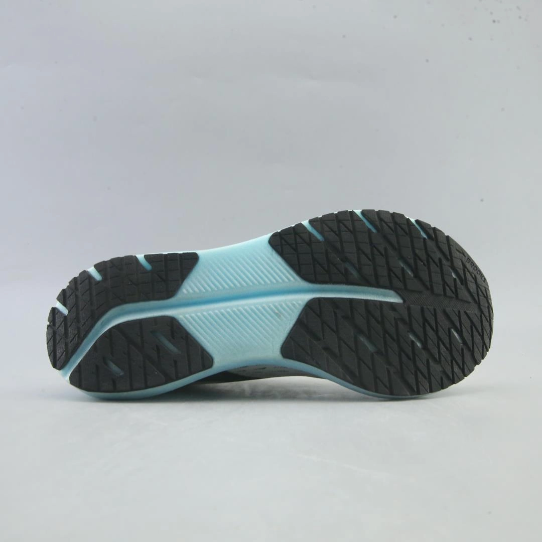 BROOKS HYPERION TEMPO Brooks running shoe close-ups