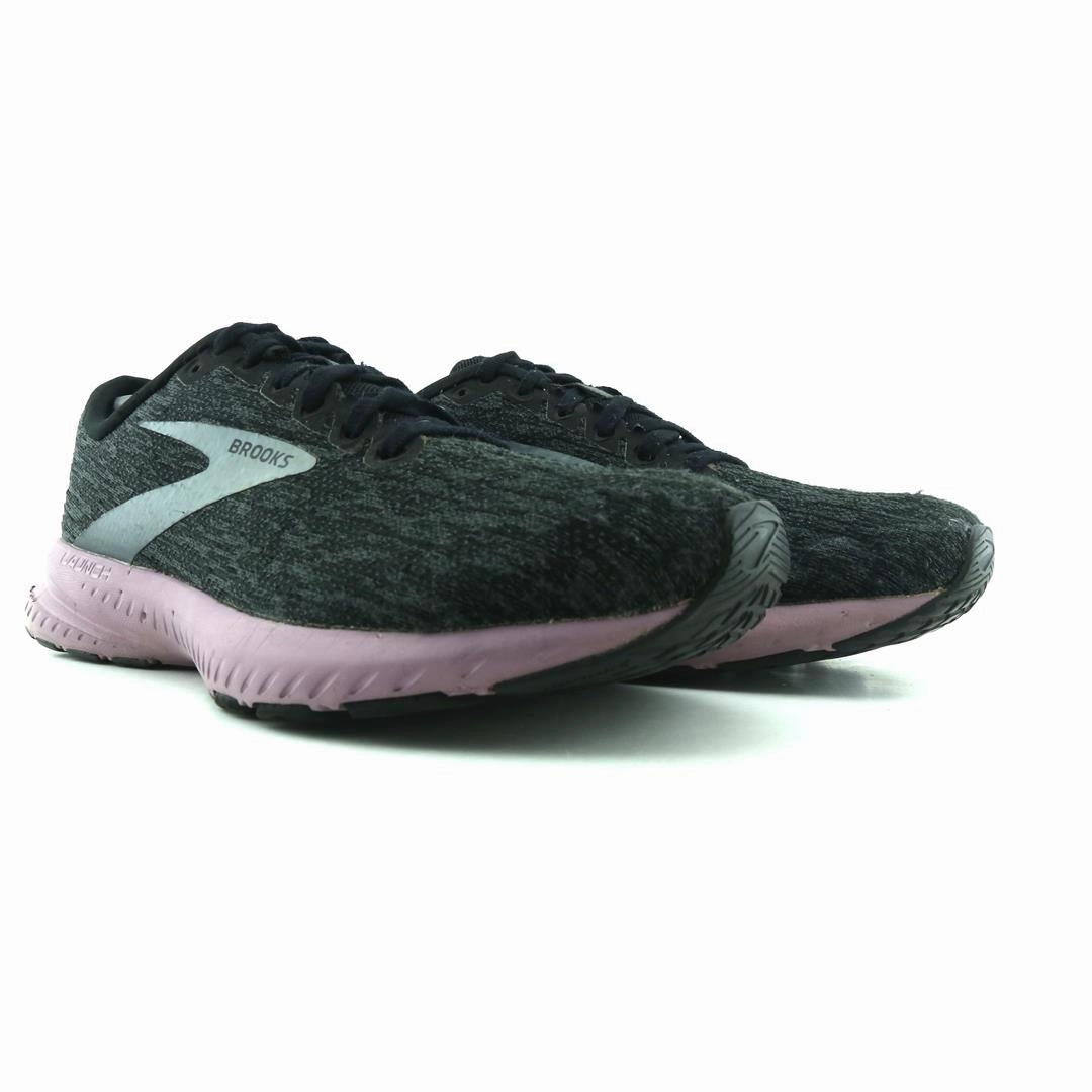BROOKS LAUNCH 7 performance running shoe visuals