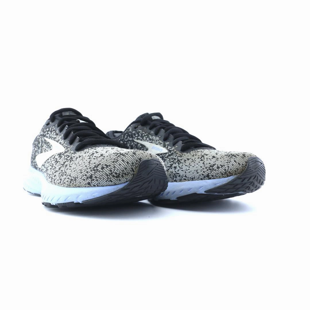 BROOKS LAUNCH 8 Brooks trainer design images