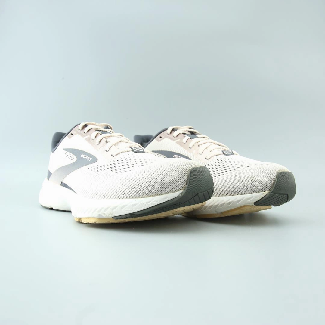 BROOKS LAUNCH 8 Brooks trainer design images