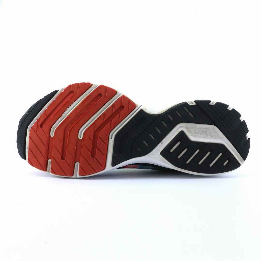 BROOKS LAUNCH 8 performance running shoe visuals