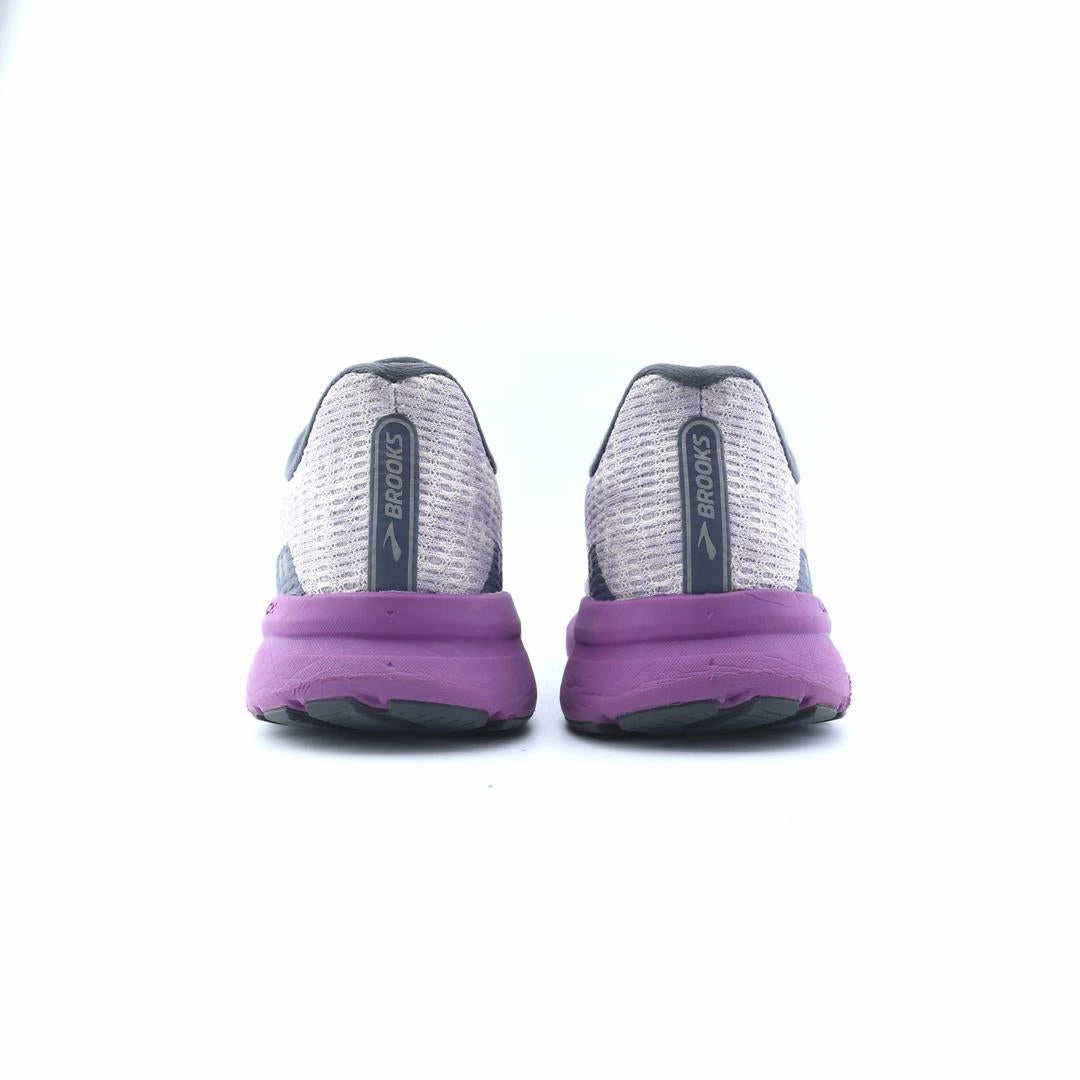 BROOKS LAUNCH 9 performance running shoe visuals