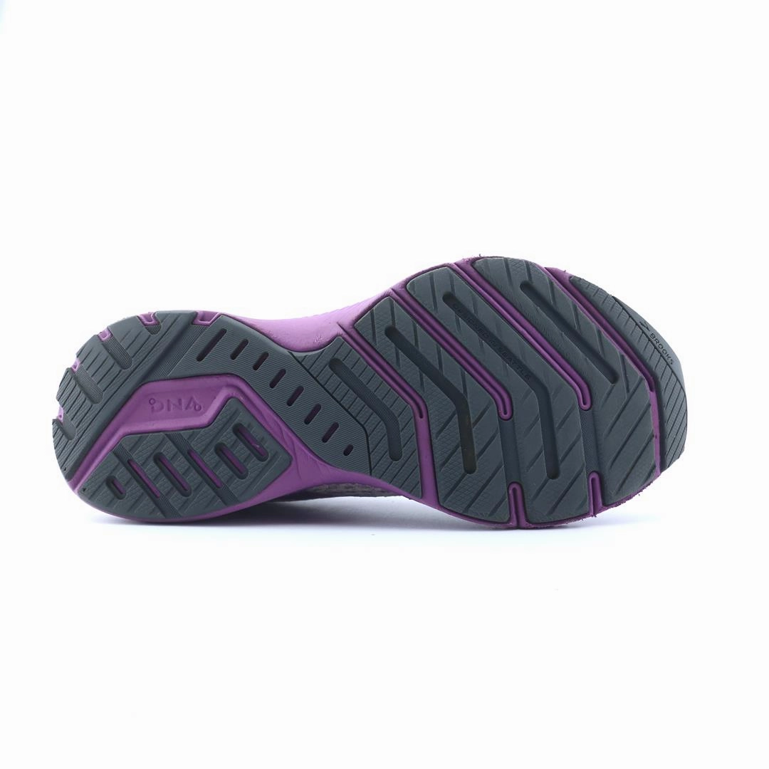 BROOKS LAUNCH 9 performance running shoe visuals