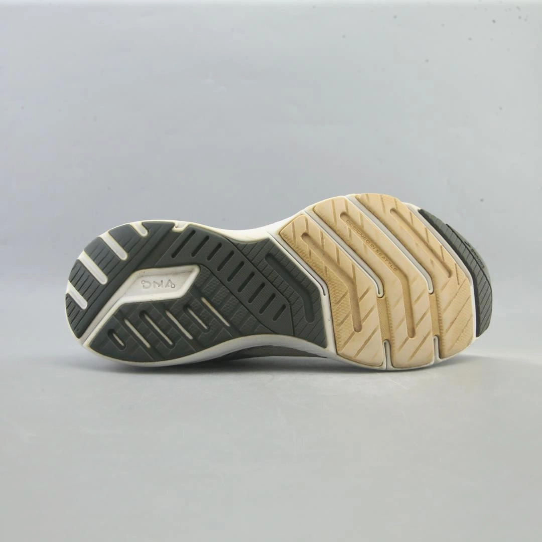BROOKS LAUNCH GTS 8 Brooks running footwear shots
