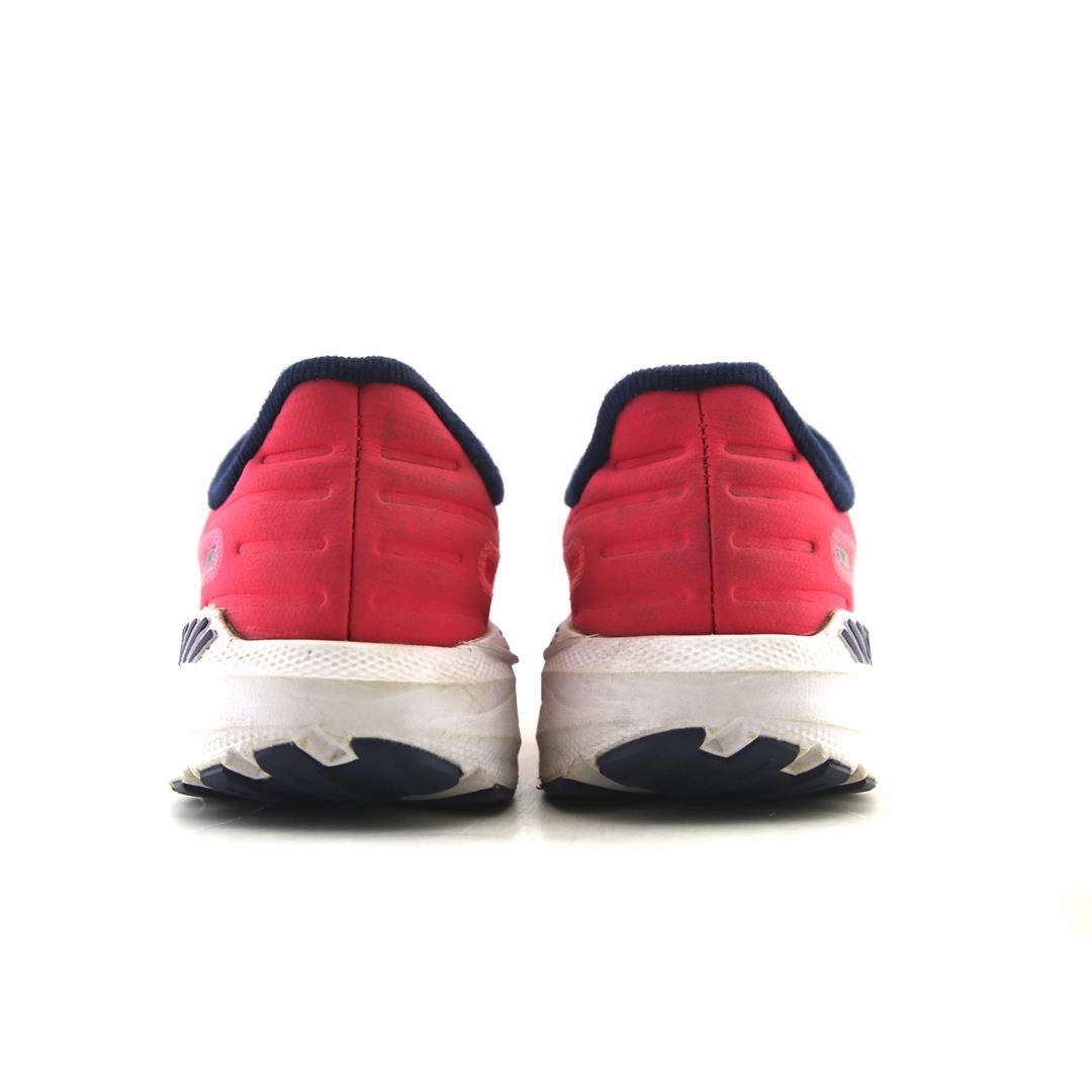 BROOKS LAUNCH GTS 9 Brooks running footwear shots