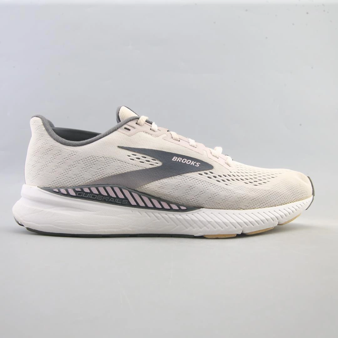 BROOKS LAUNCH GTS 9 Brooks running footwear shots