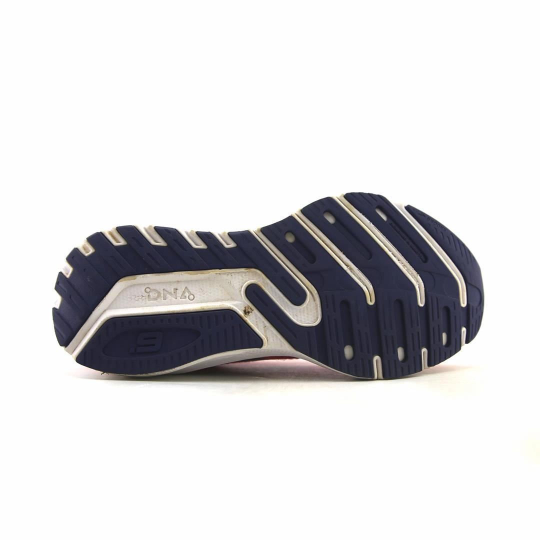 BROOKS LAUNCH GTS 9 Brooks running footwear shots
