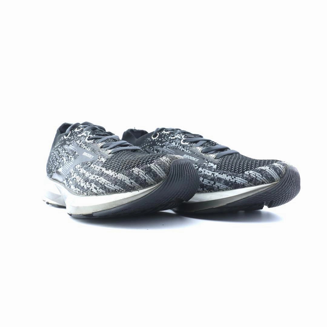 BROOKS LEVITATE 3 performance running shoe visuals