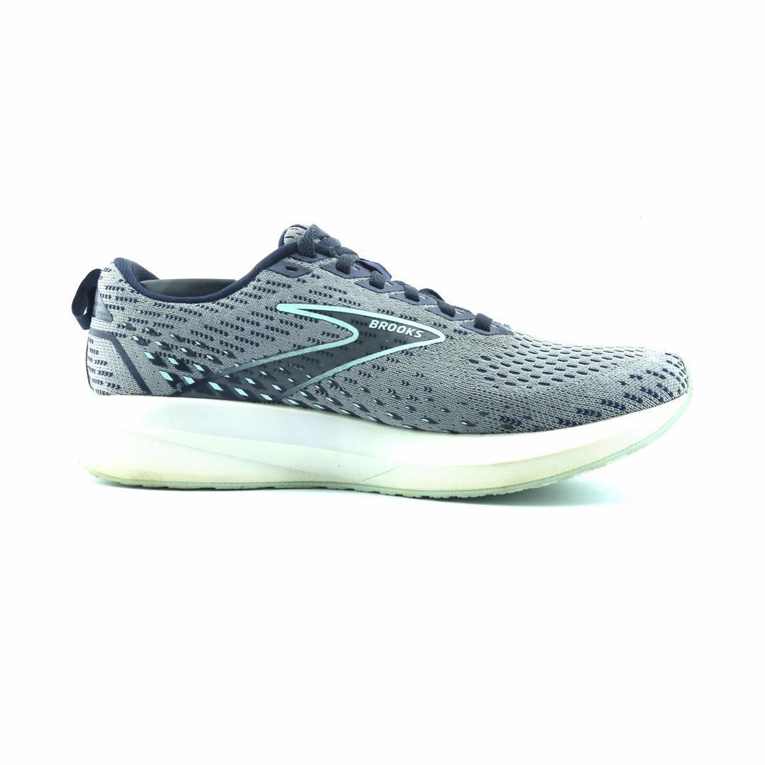 BROOKS LEVITATE 5 performance running shoe visuals