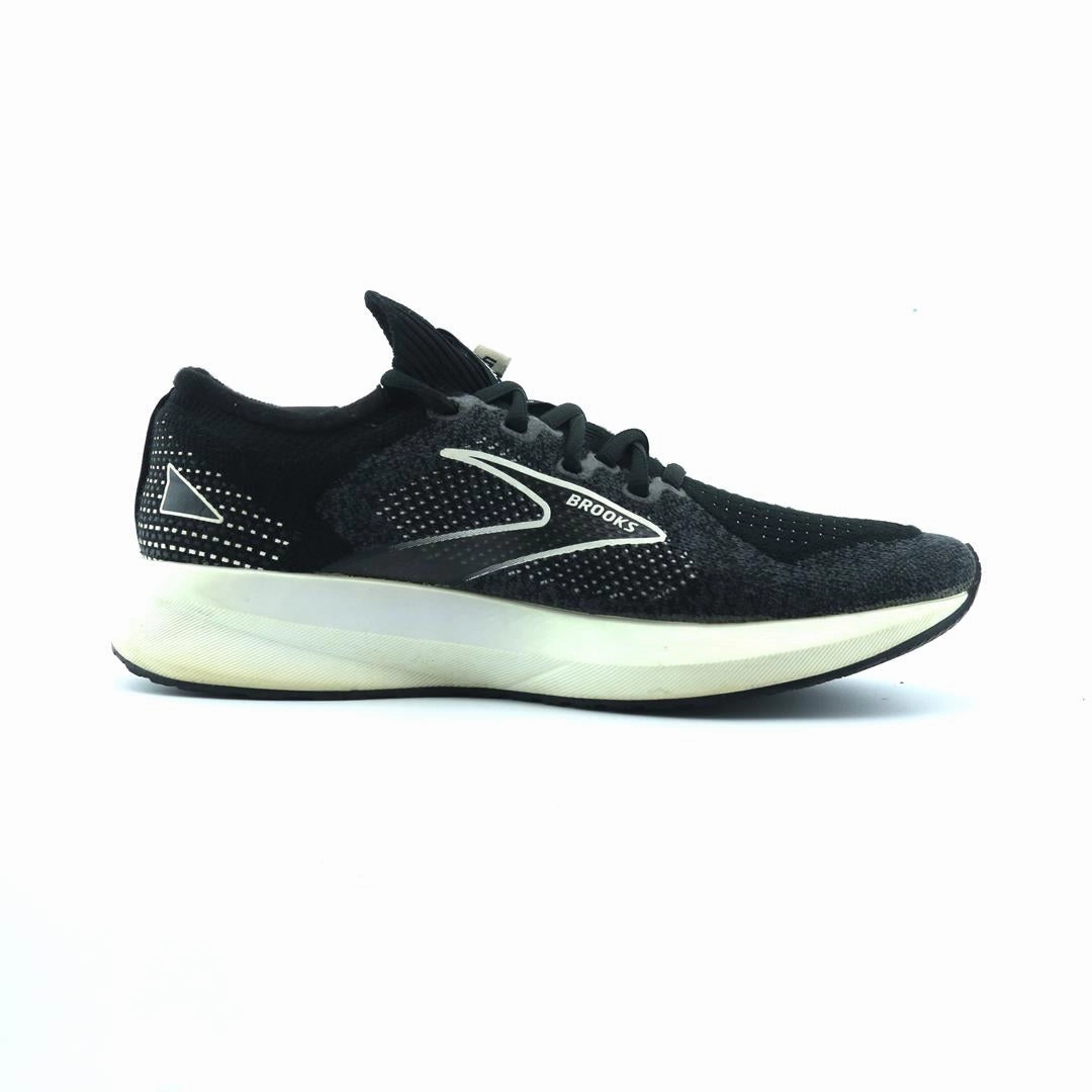 BROOKS LEVITATE 5 performance running shoe visuals