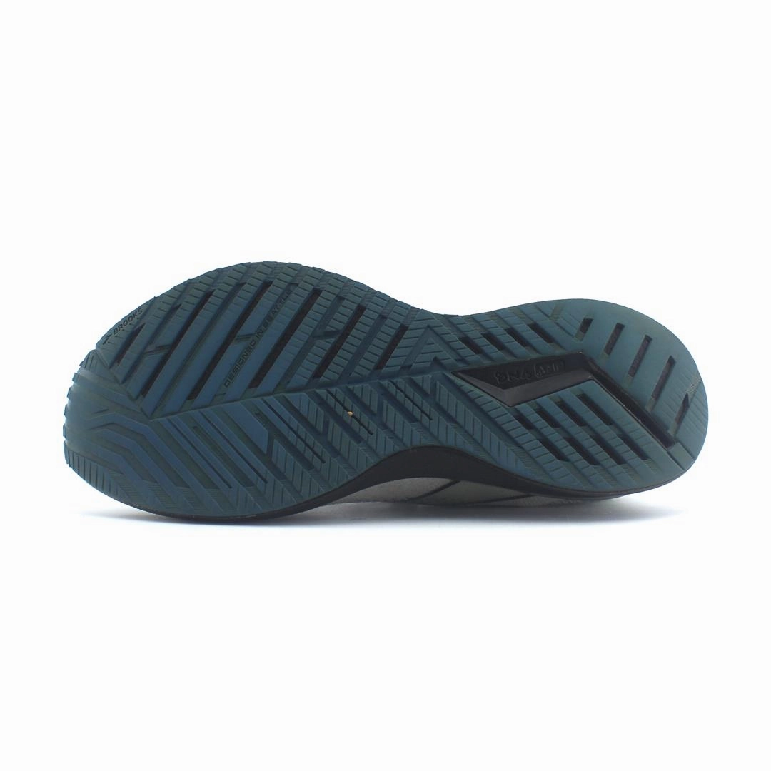 BROOKS LEVITATE STEALTHFIT 5 athletic Brooks shoe snapshots