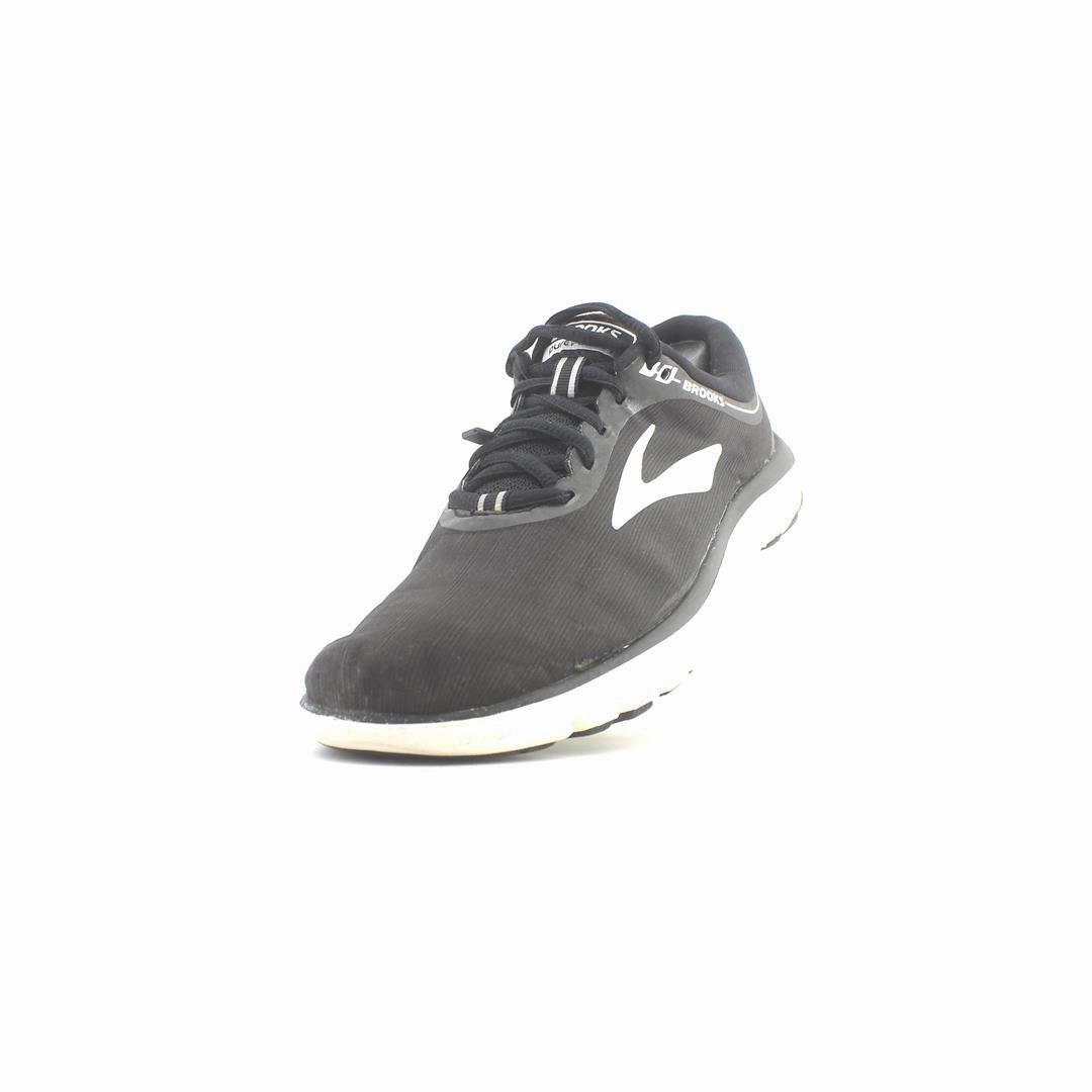 BROOKS PURE FLOW 7 lightweight running shoe photos