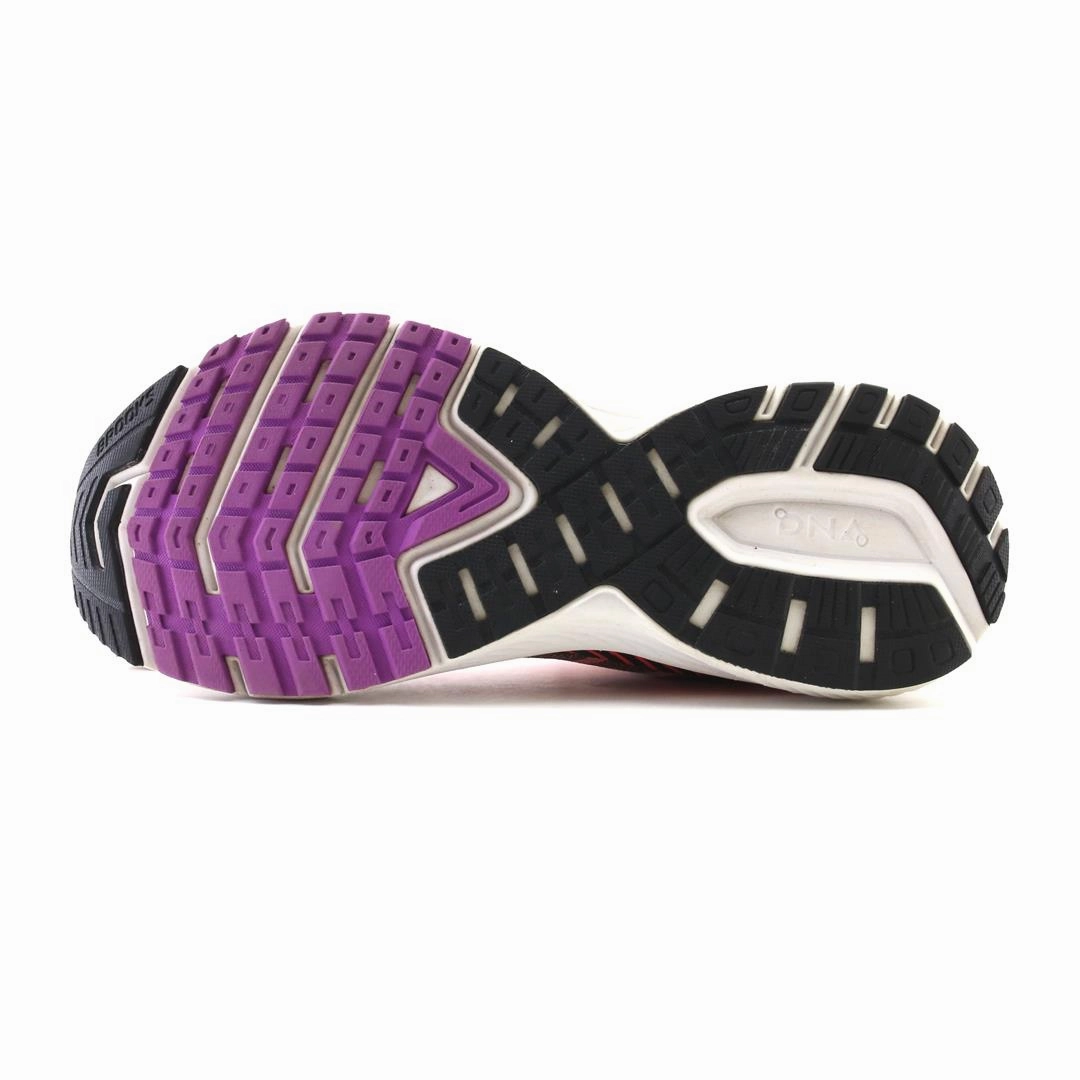 BROOKS RAVENNA 10 Brooks running footwear shots
