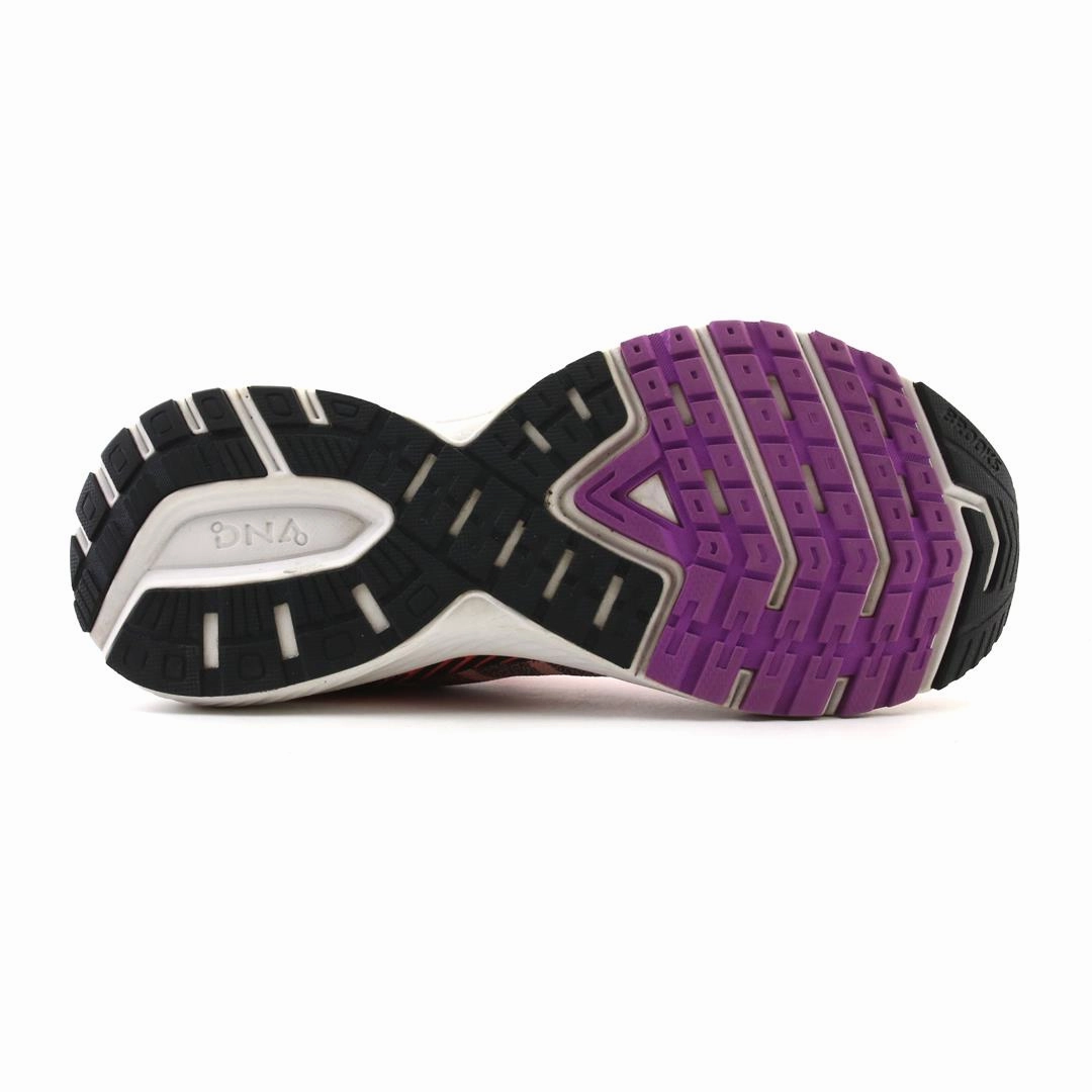 BROOKS RAVENNA 10 Brooks running footwear shots